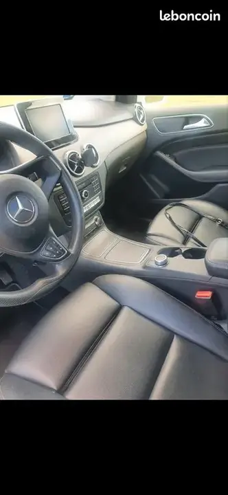 Mercedes-Benz B-Class 2017 photo 3