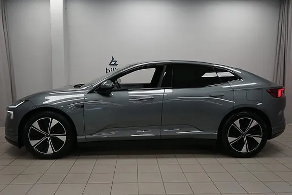 Polestar 4 2026 photo 2