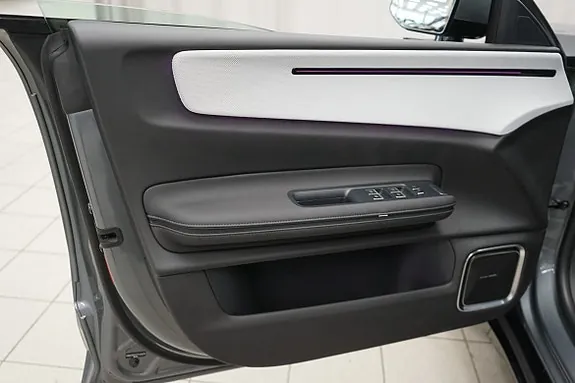 Polestar 4 2026 photo 5