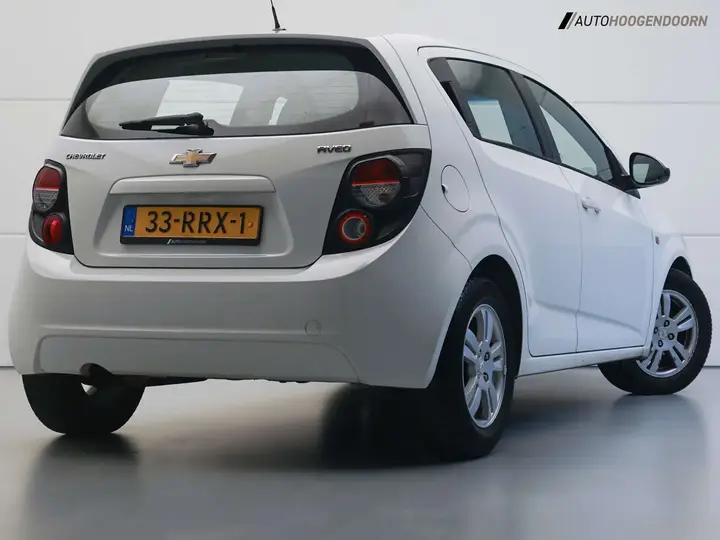 Chevrolet Aveo 2011 photo 4