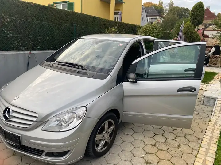 Mercedes-Benz B-Class 2006 photo 3