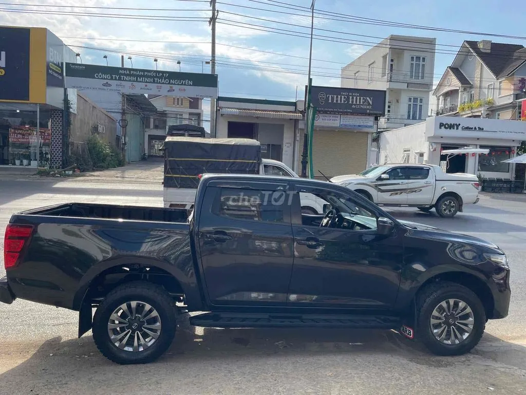 Mazda Bt-50 2021 photo 2