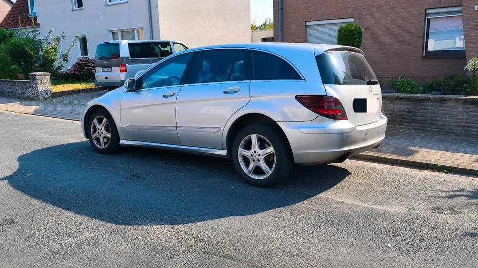 Mercedes-Benz R320