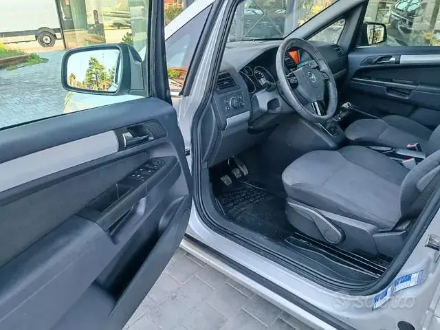 Opel Zafira 2015 photo 5