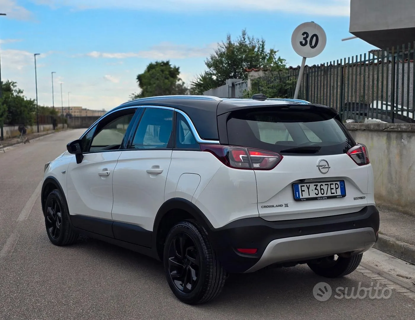 Opel Crossland 2020 photo 3