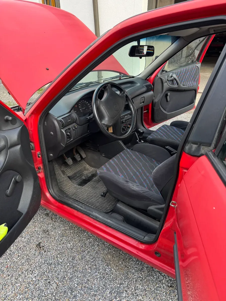 Opel Astra 1995 photo 3