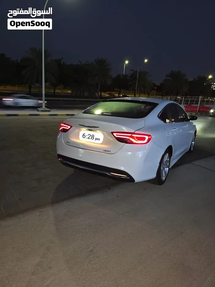Chrysler 200 2015 photo 3