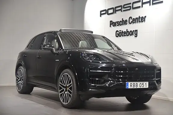 Porsche Cayenne 2024 photo 2