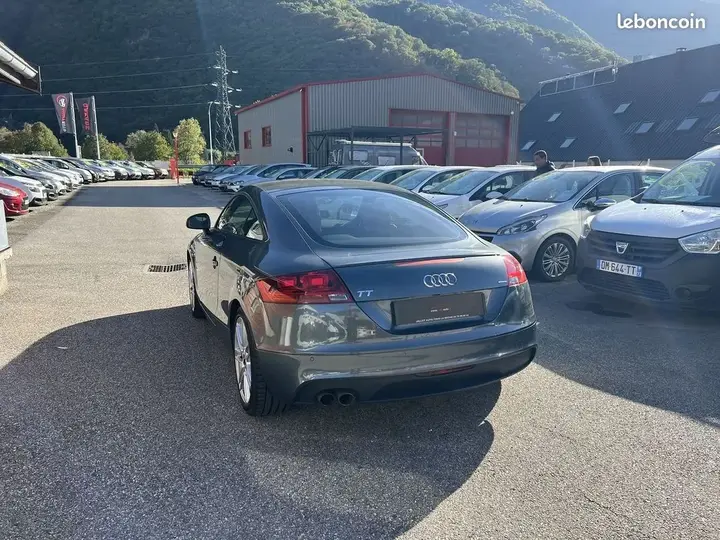 Audi Tt 2010 photo 2