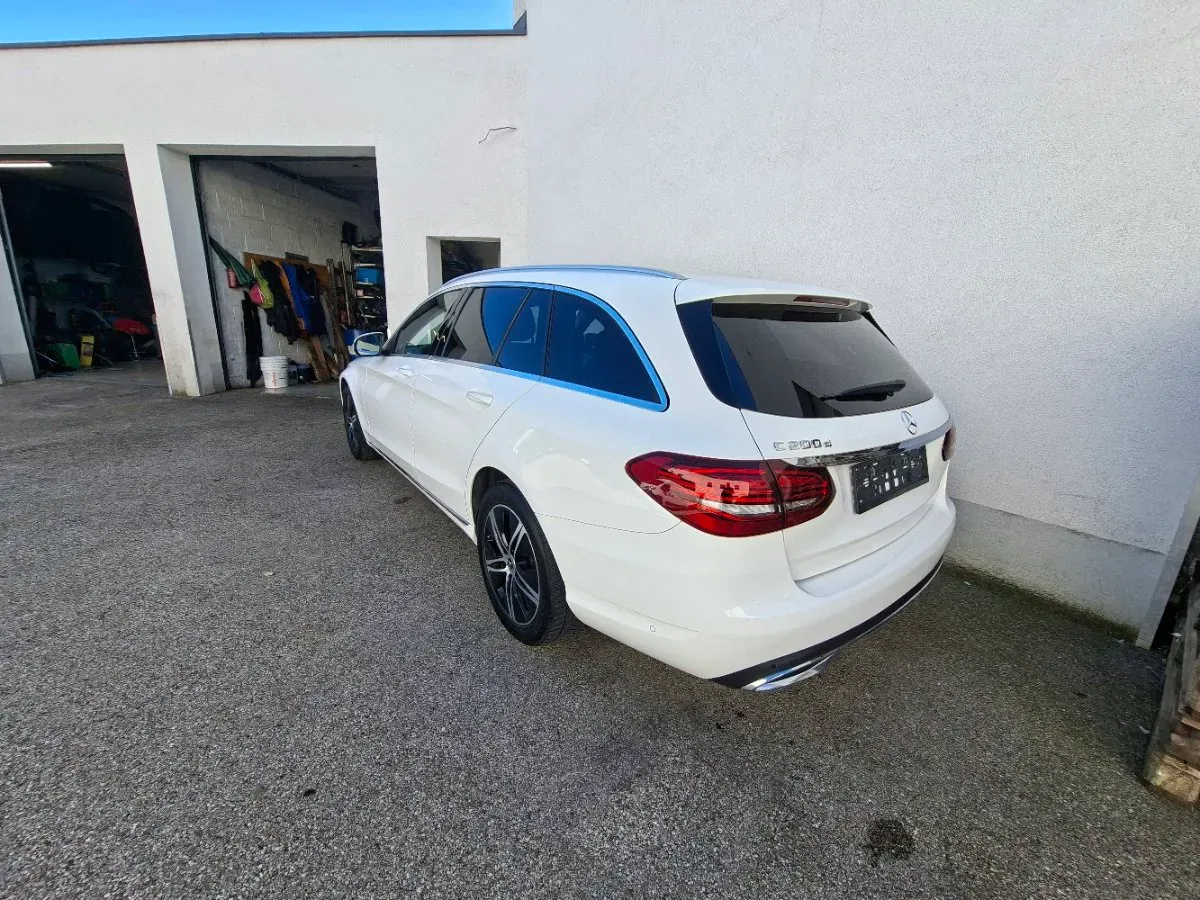 Mercedes-Benz C-Class 2021 photo 2