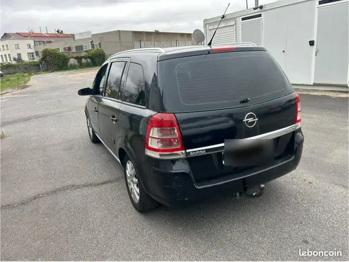 Opel Zafira 2007 photo 2