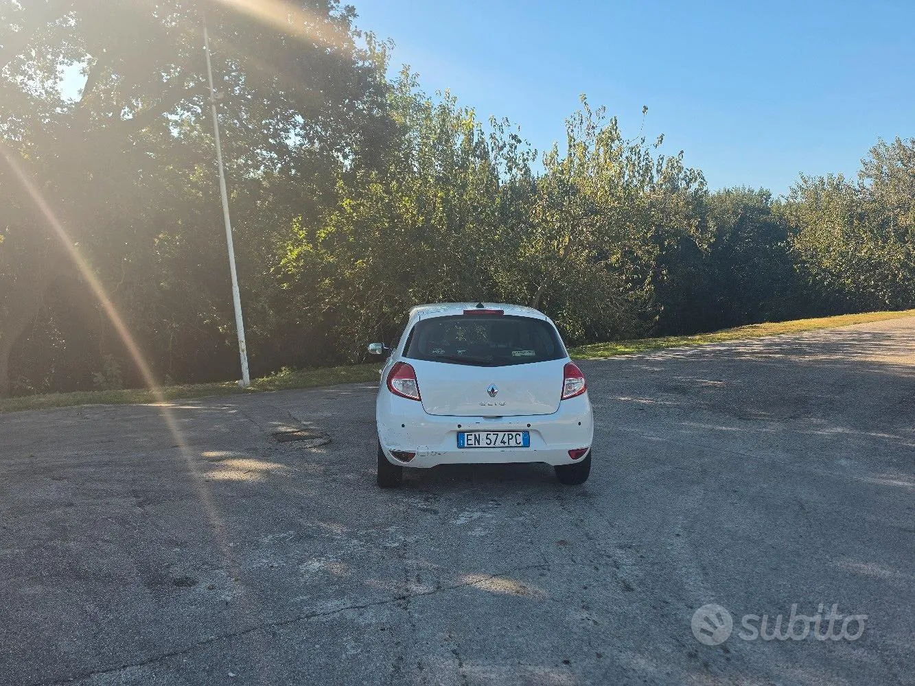 Renault Clio 2012 photo 3