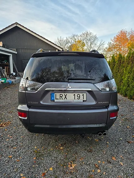 Mitsubishi Outlander 2012 photo 3