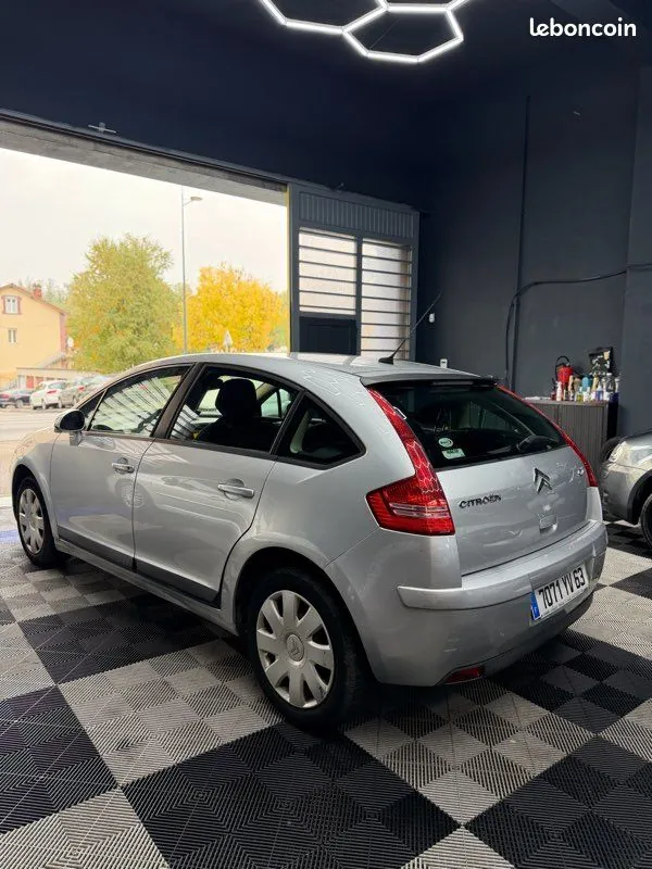Citroen C4 2008 photo 3
