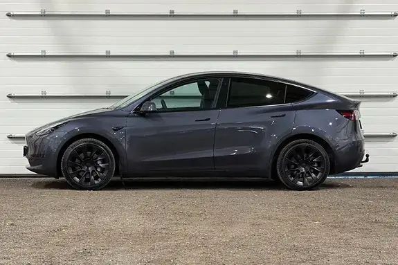 Tesla Model Y 2023 photo 5