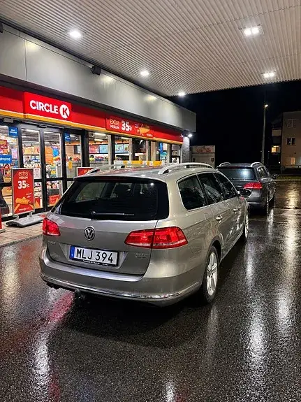 Volkswagen Passat 2014 photo 2
