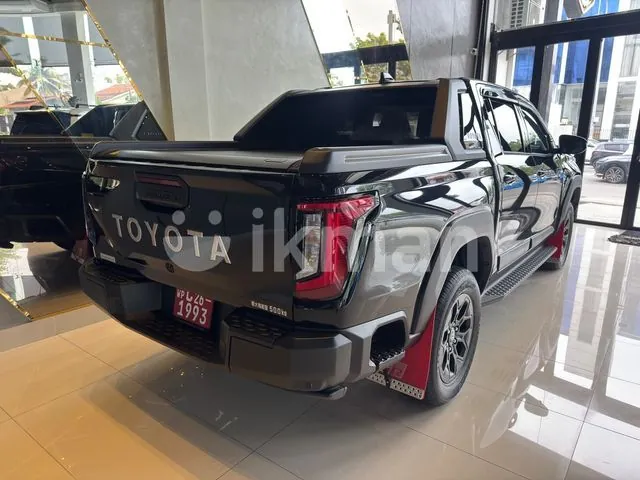 Toyota Hilux 2026 photo 4