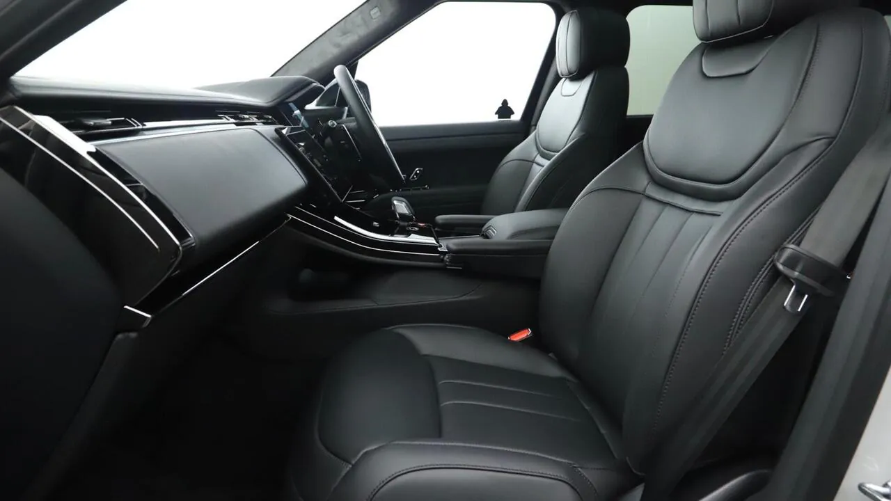 Land Rover Range Rover Sport 2026 photo 3