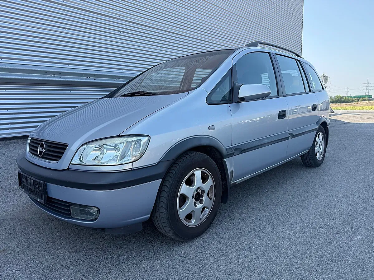 Opel Zafira 2002 photo 2