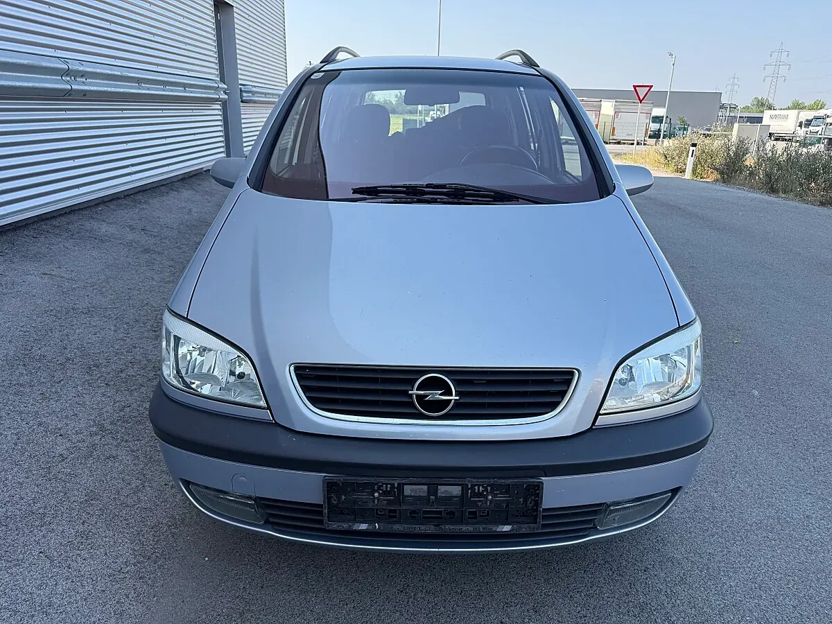 Opel Zafira 2002 photo 3