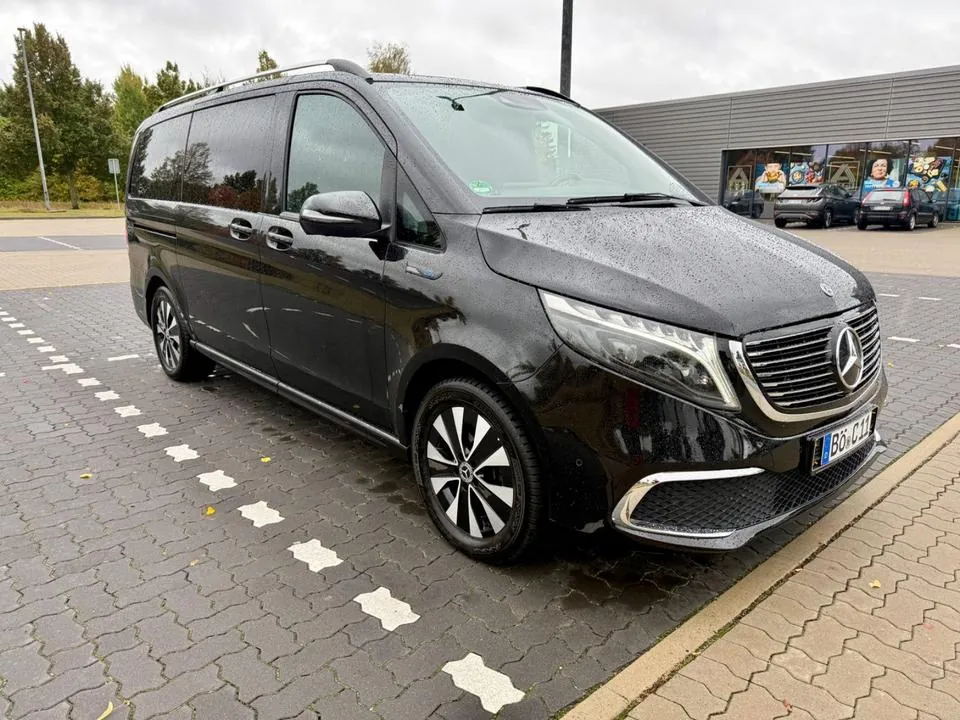 Mercedes-Benz Eqv
