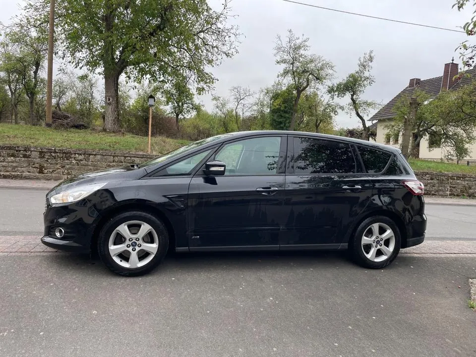 Ford S-Max