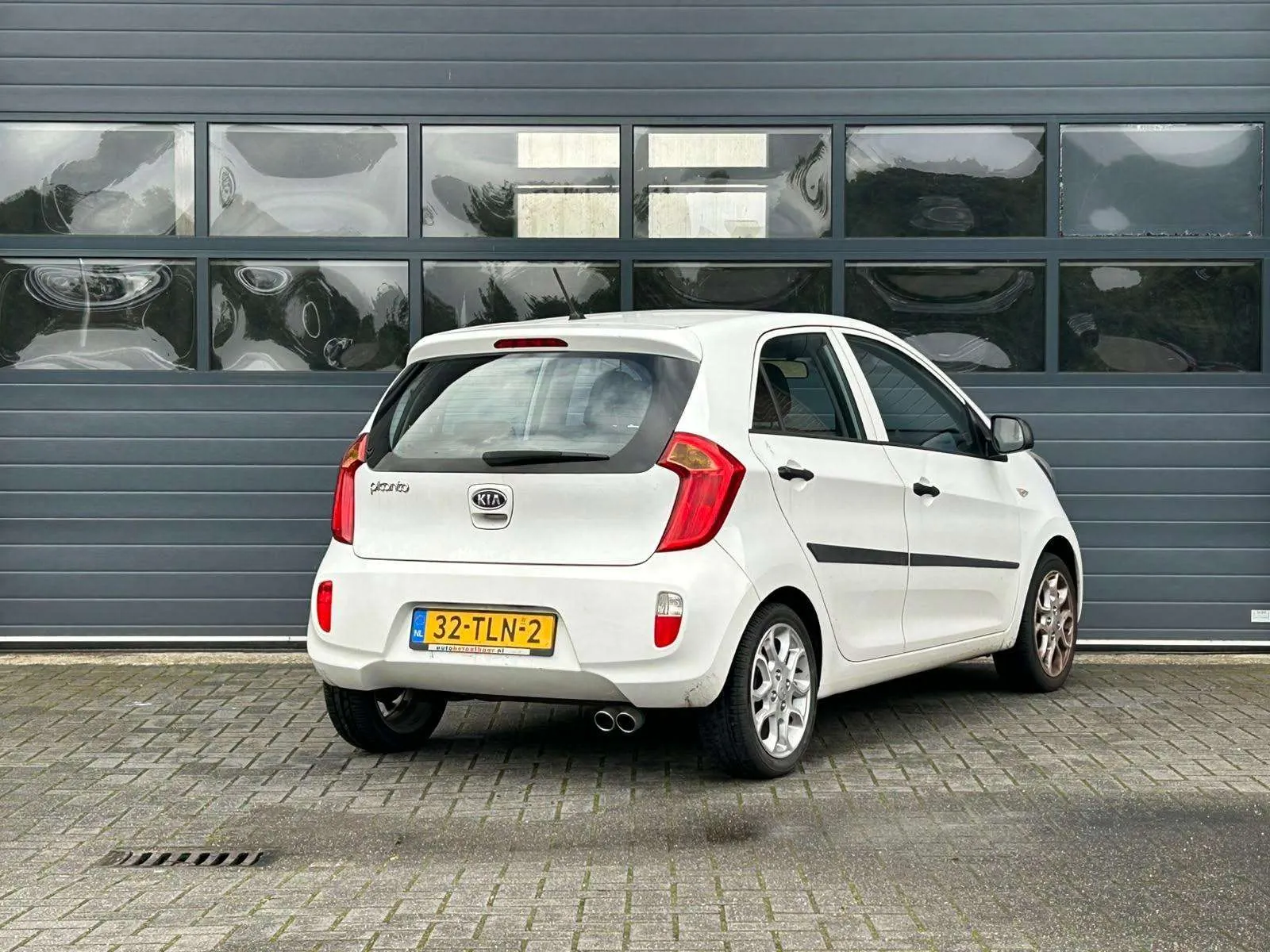 Kia Picanto 2012 photo 3