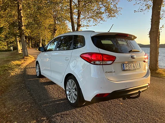 Kia Carens 2016 photo 2