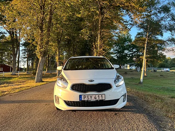 Kia Carens 2016 photo 3