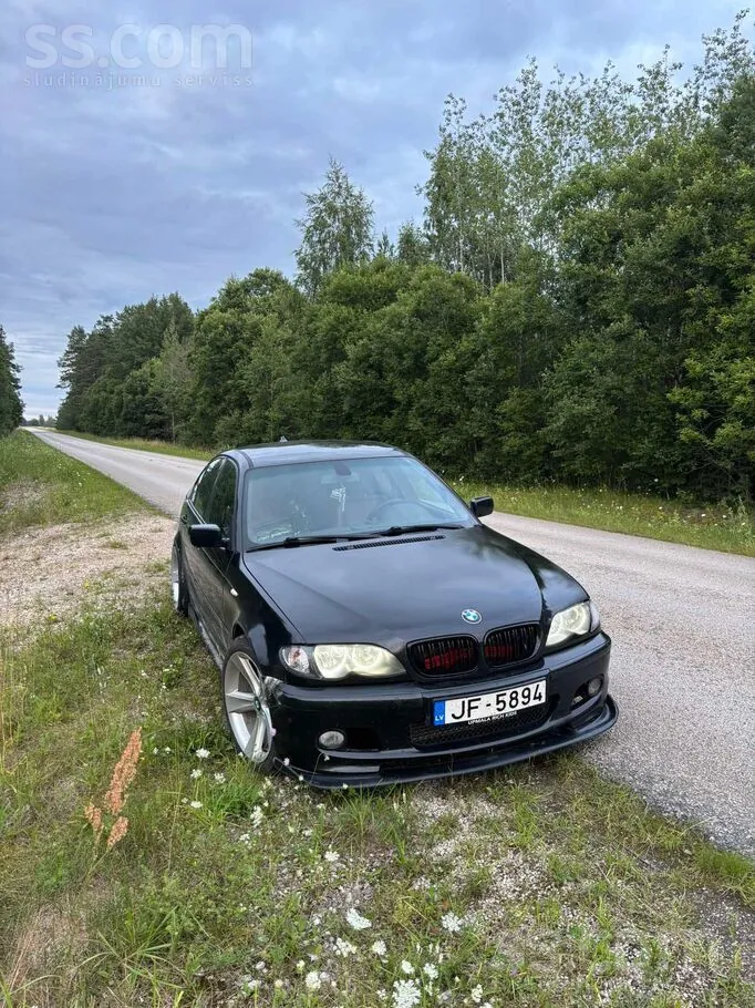 BMW 320 2001 photo 2