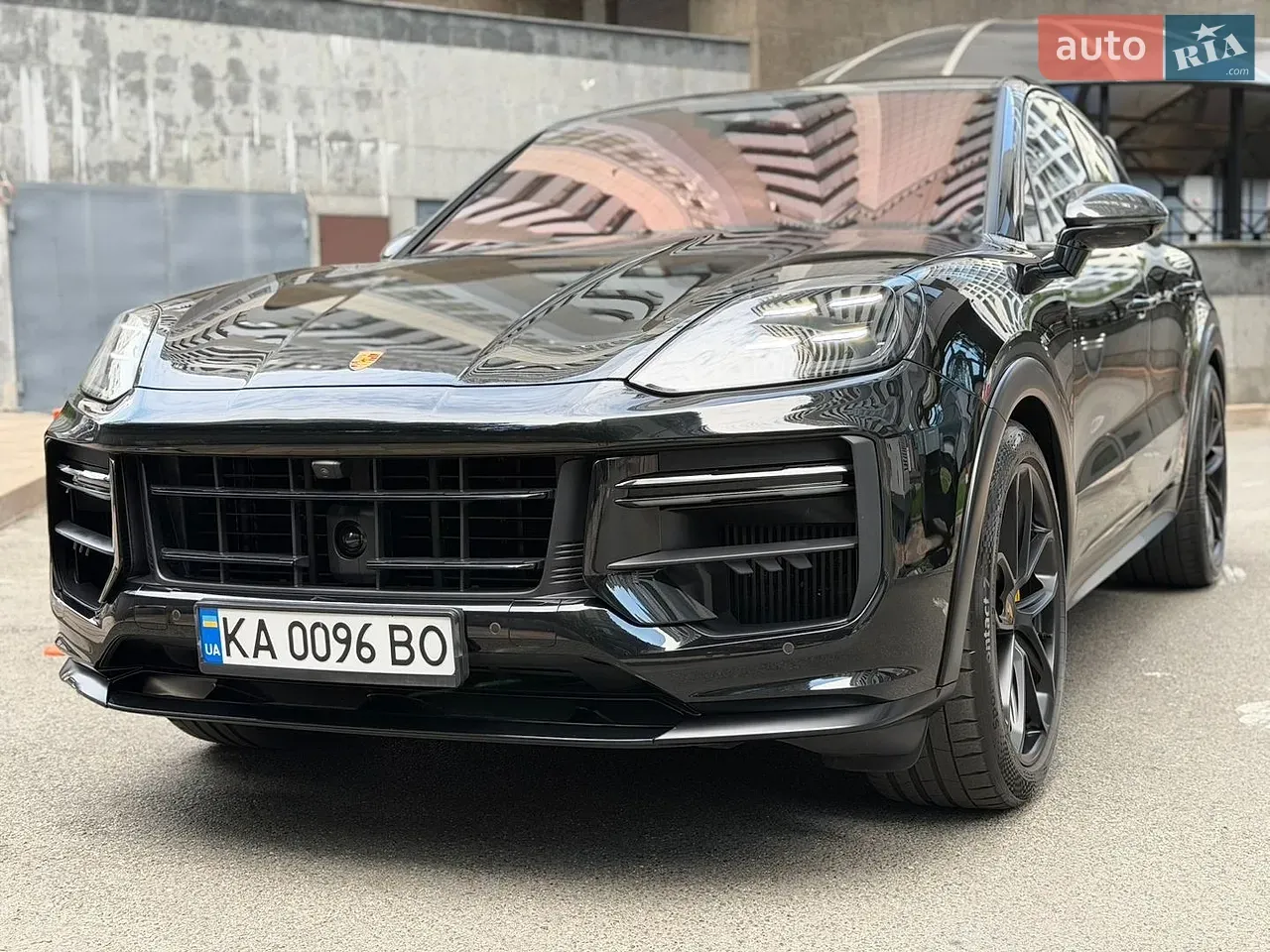 Porsche Cayenne Coupe 2023 photo 3
