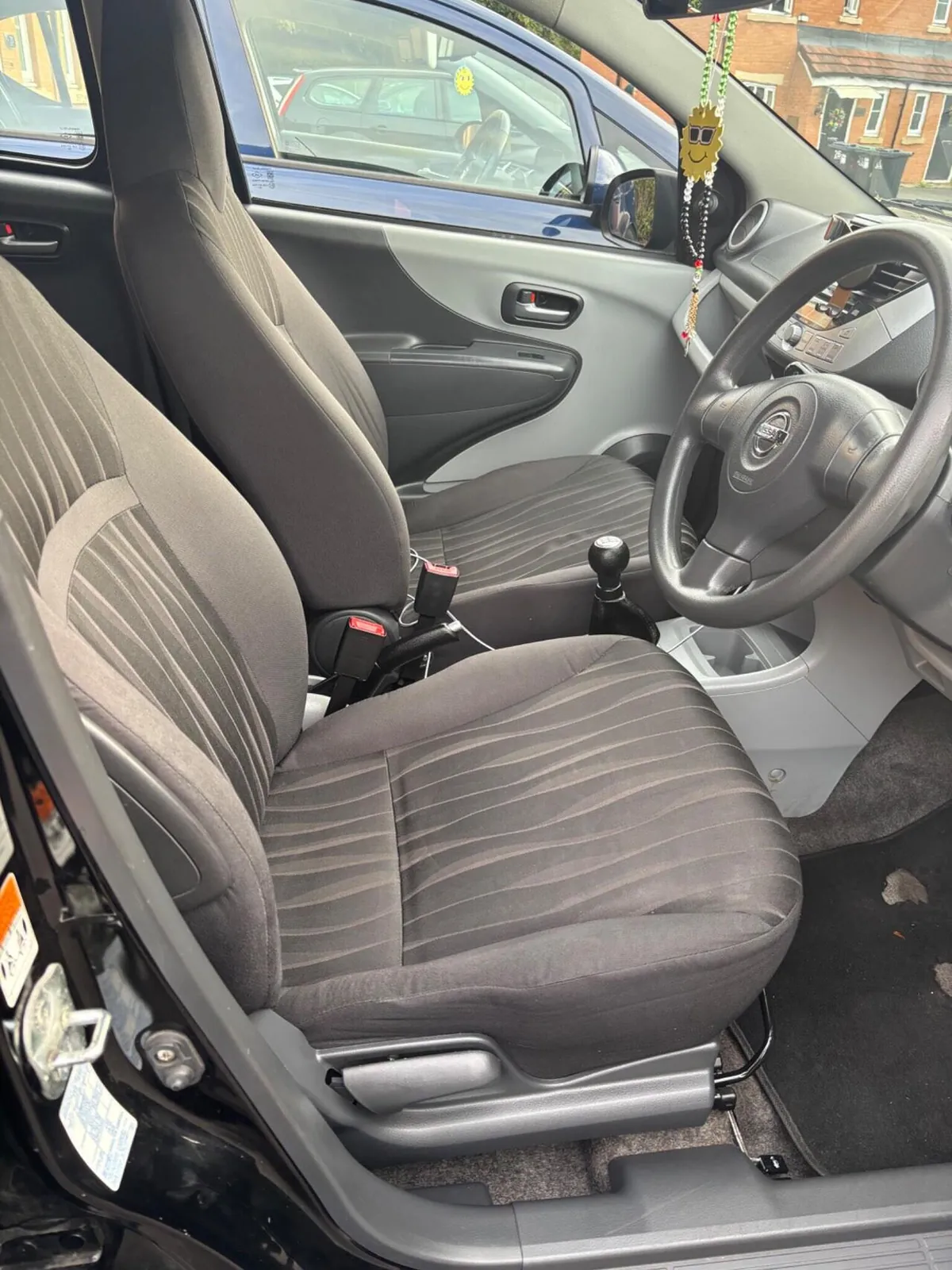 Nissan Pixo 2009 photo 5