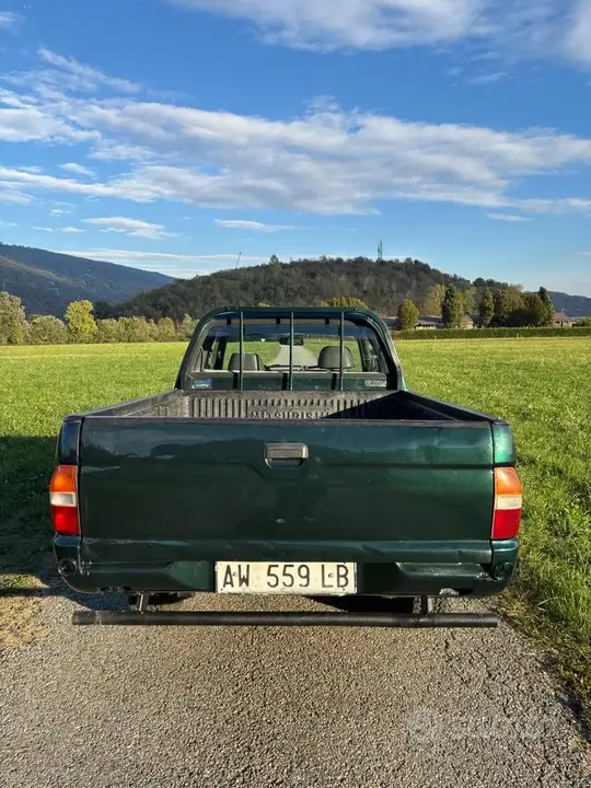 Mitsubishi L200 2001 photo 4