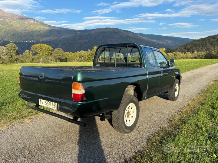 Mitsubishi L200 2001 photo 5
