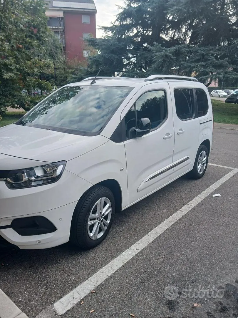 Toyota Proace City 2022 photo 2