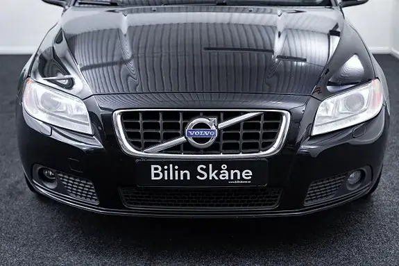 Volvo V70 2013 photo 4