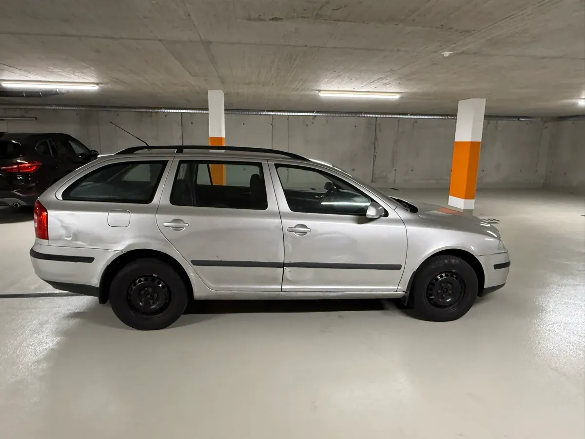 Skoda Octavia 2006 photo 3