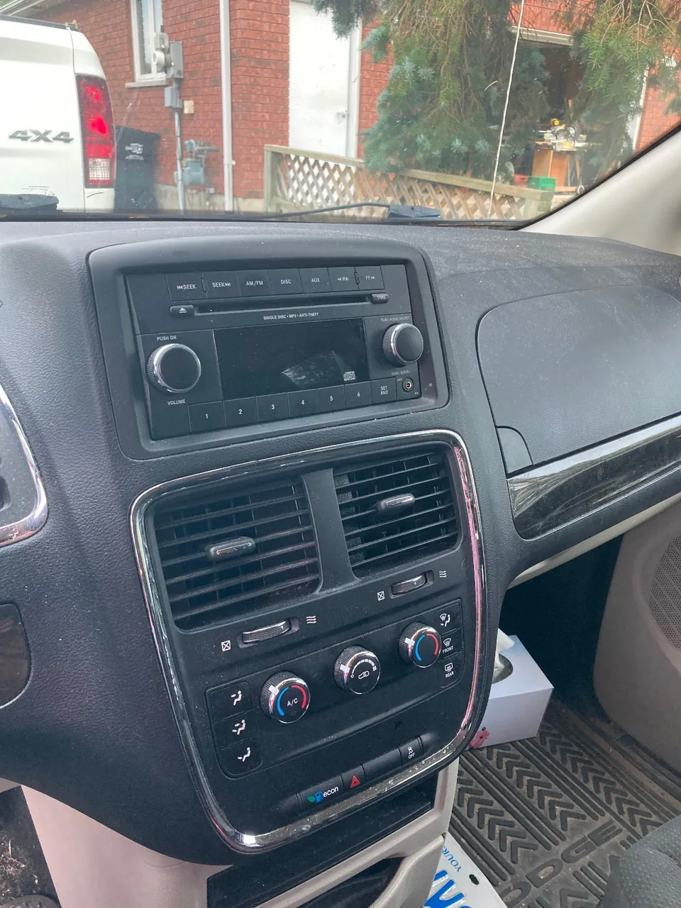 Dodge Caravan 2020 photo 3