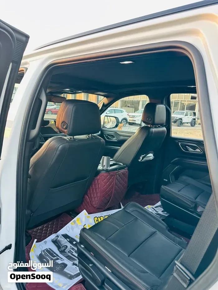 Chevrolet Tahoe 2023 photo 2