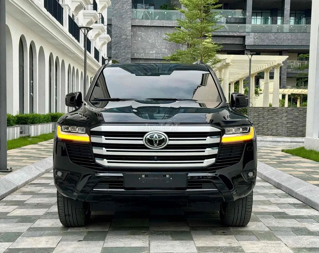 Toyota Land Cruiser Lc300