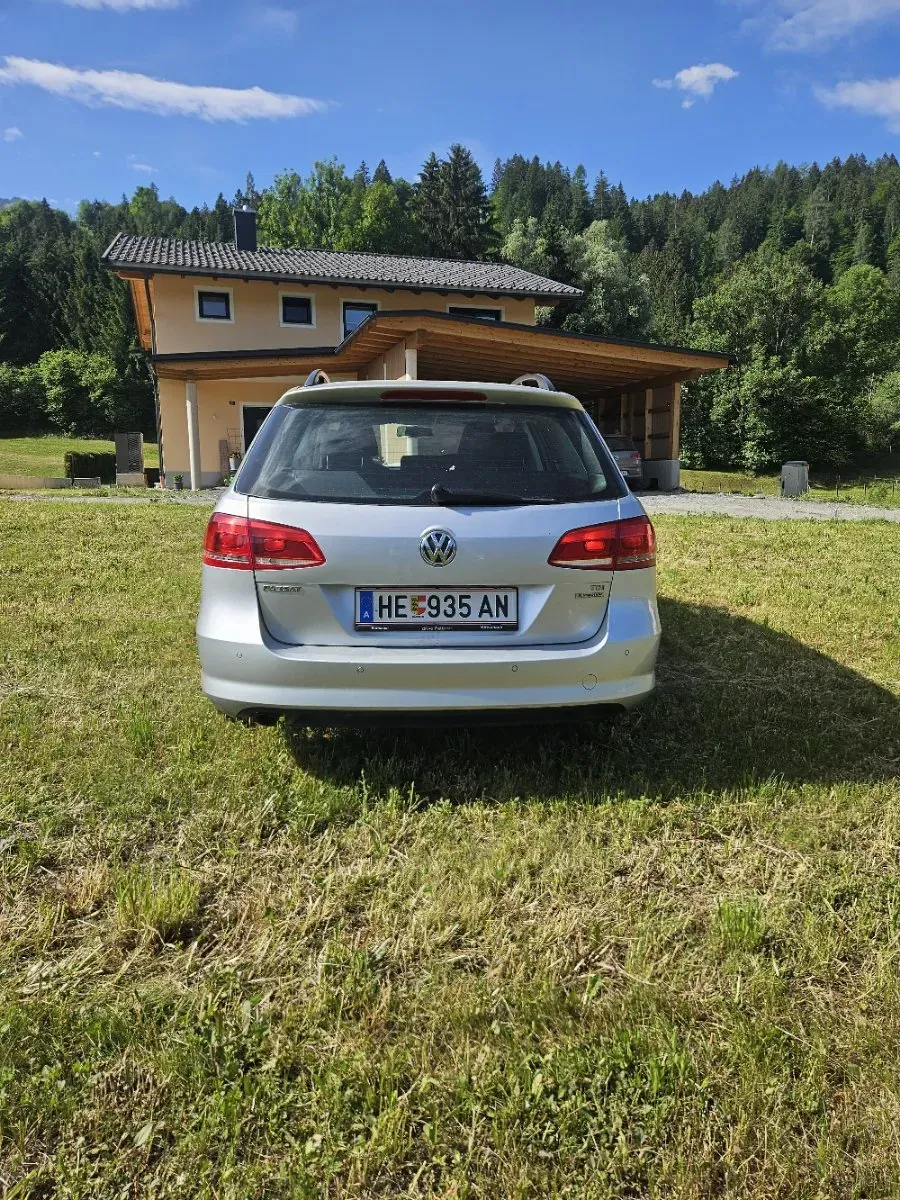 Volkswagen Passat 2010 photo 3