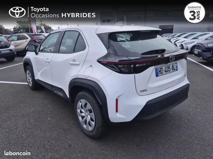 Toyota Yaris Cross 2025 photo 2