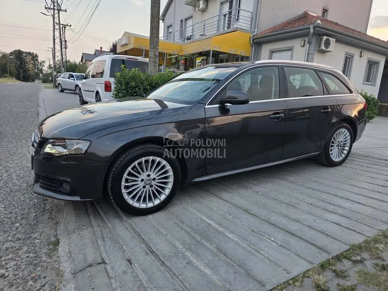Audi A4 2009 photo 2