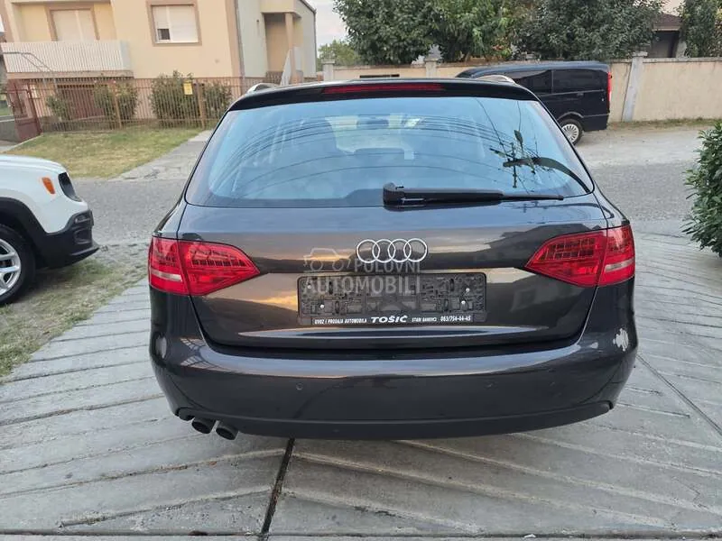 Audi A4 2009 photo 4