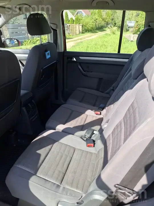 Volkswagen Touran 2006 photo 4