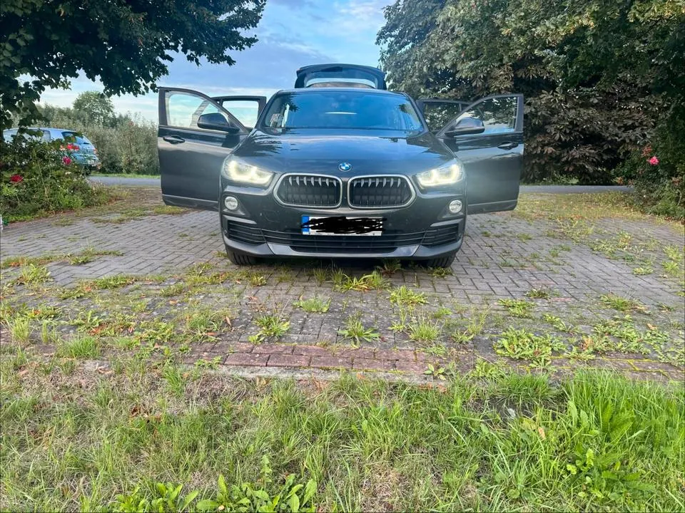 BMW X2