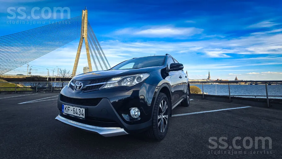 Toyota Rav4 2015 photo 5