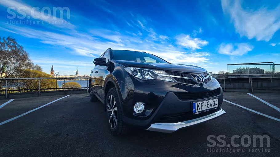 Toyota Rav4 2015 photo 4