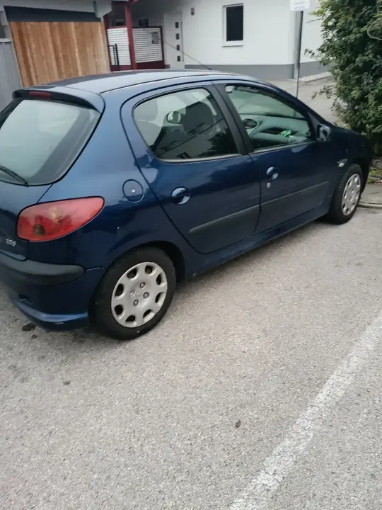 Peugeot 206 2006 photo 2