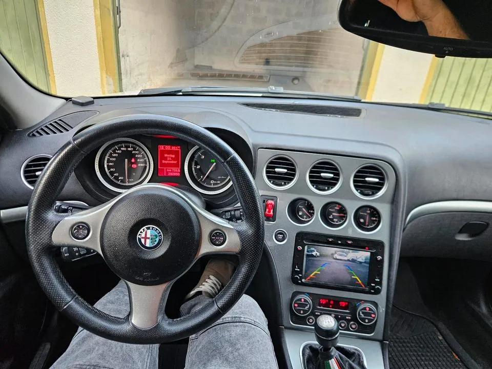 Alfa Romeo 159
